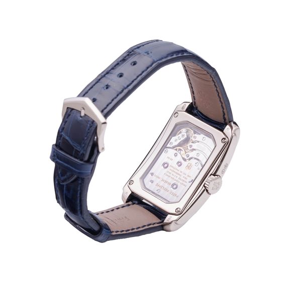 Patek Philippe Gondolo 5200G-001